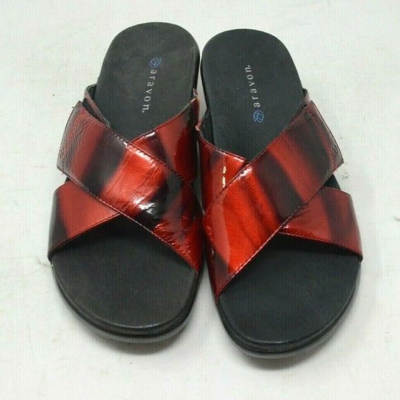 ARAVON Women's "Paola" Red & Black Patent Slip-On Leather Sandals NWOT Size 10 - Picture 2 of 7